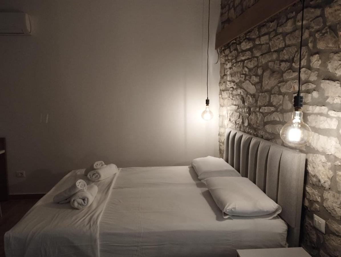 Comfort Guest Rooms Vila Hm Sarandë エクステリア 写真