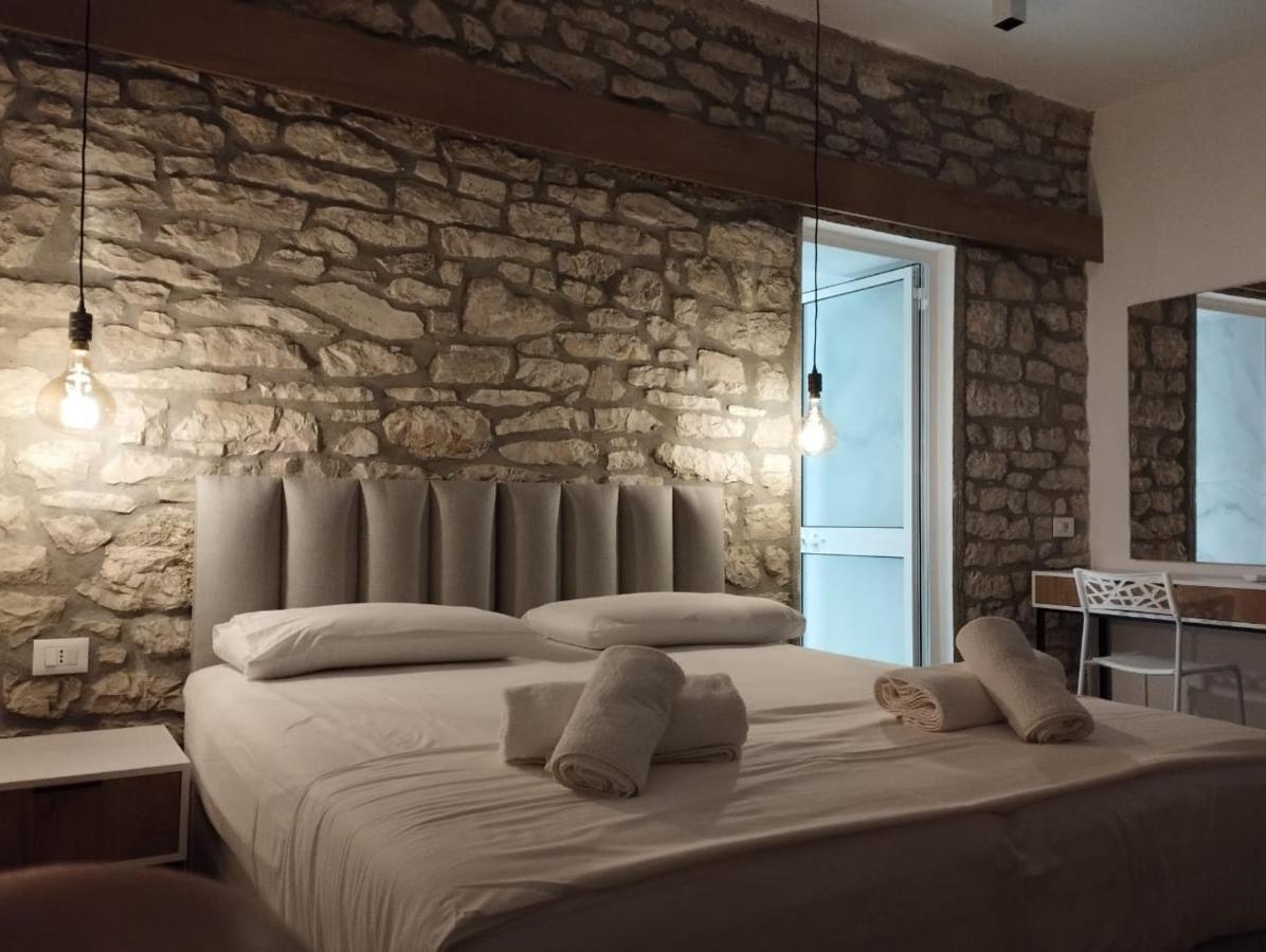 Comfort Guest Rooms Vila Hm Sarandë エクステリア 写真