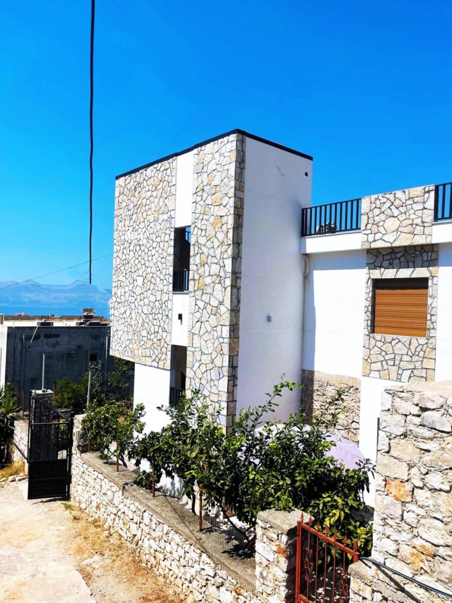 Comfort Guest Rooms Vila Hm Sarandë エクステリア 写真
