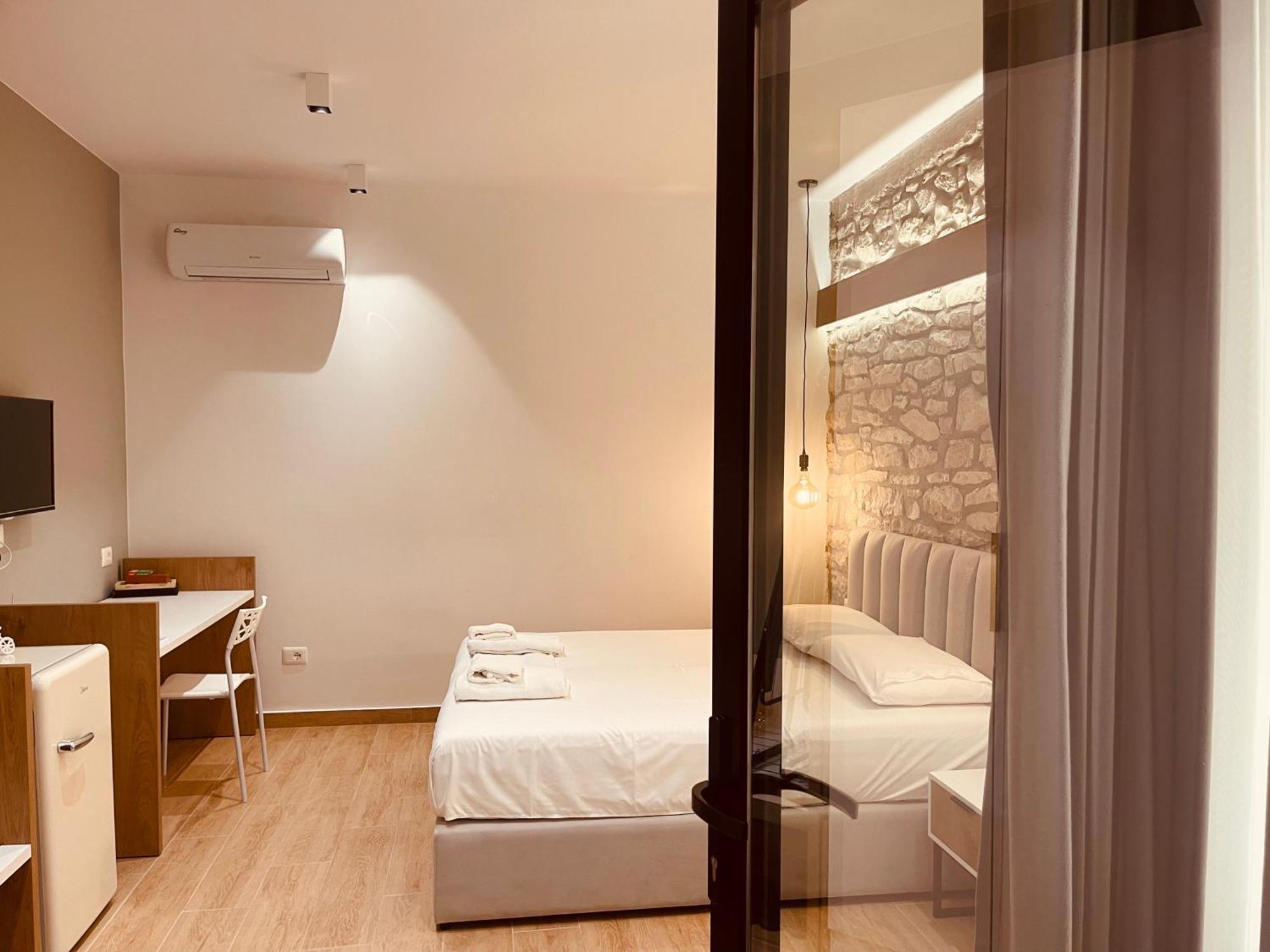 Comfort Guest Rooms Vila Hm Sarandë エクステリア 写真