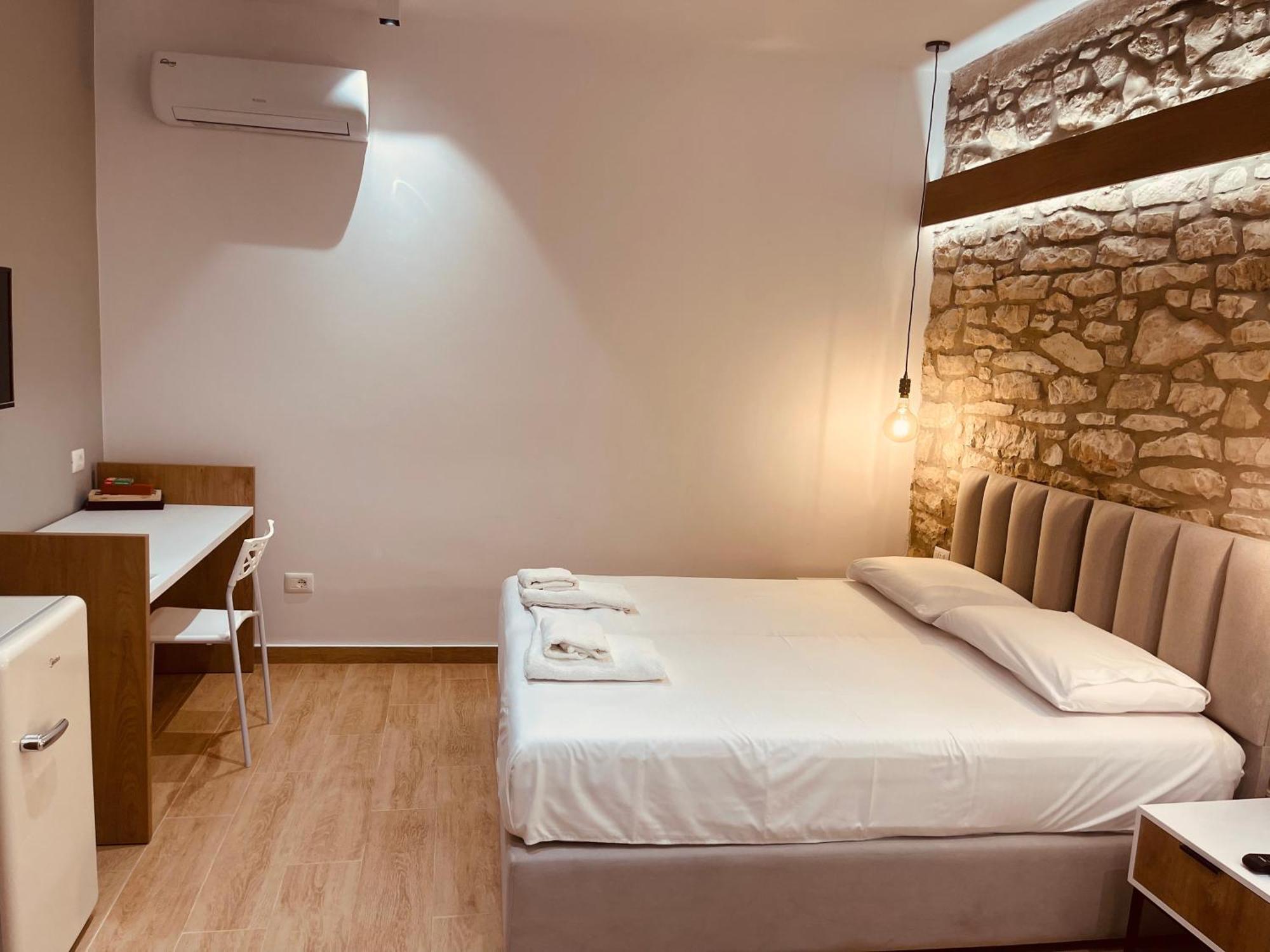 Comfort Guest Rooms Vila Hm Sarandë エクステリア 写真