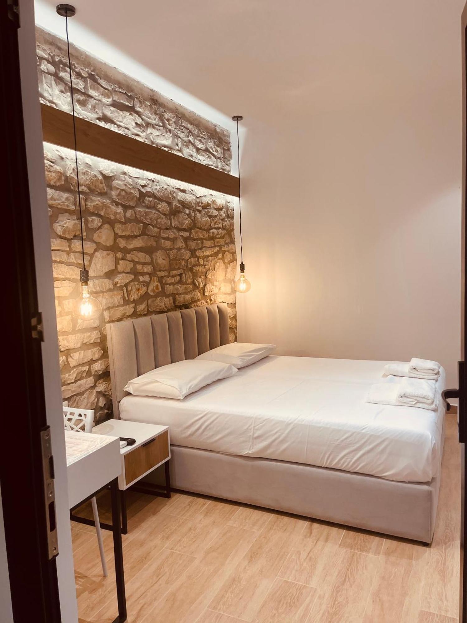 Comfort Guest Rooms Vila Hm Sarandë エクステリア 写真