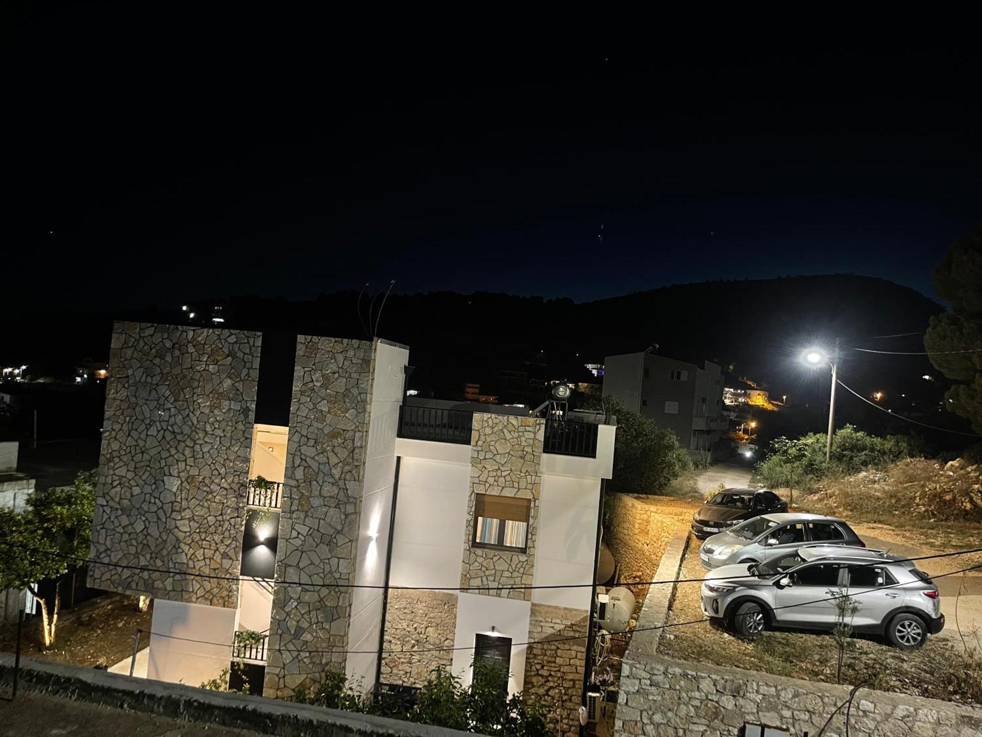 Comfort Guest Rooms Vila Hm Sarandë エクステリア 写真